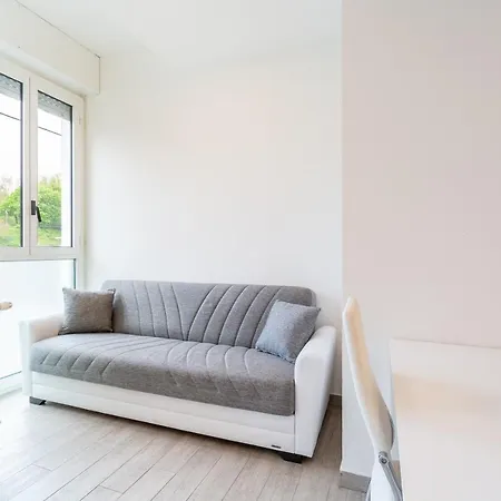 Train Station - Self Check-in