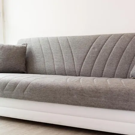 Train Station - Self Check-in アパート