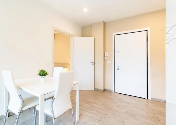 Train Station - Self Check-in *